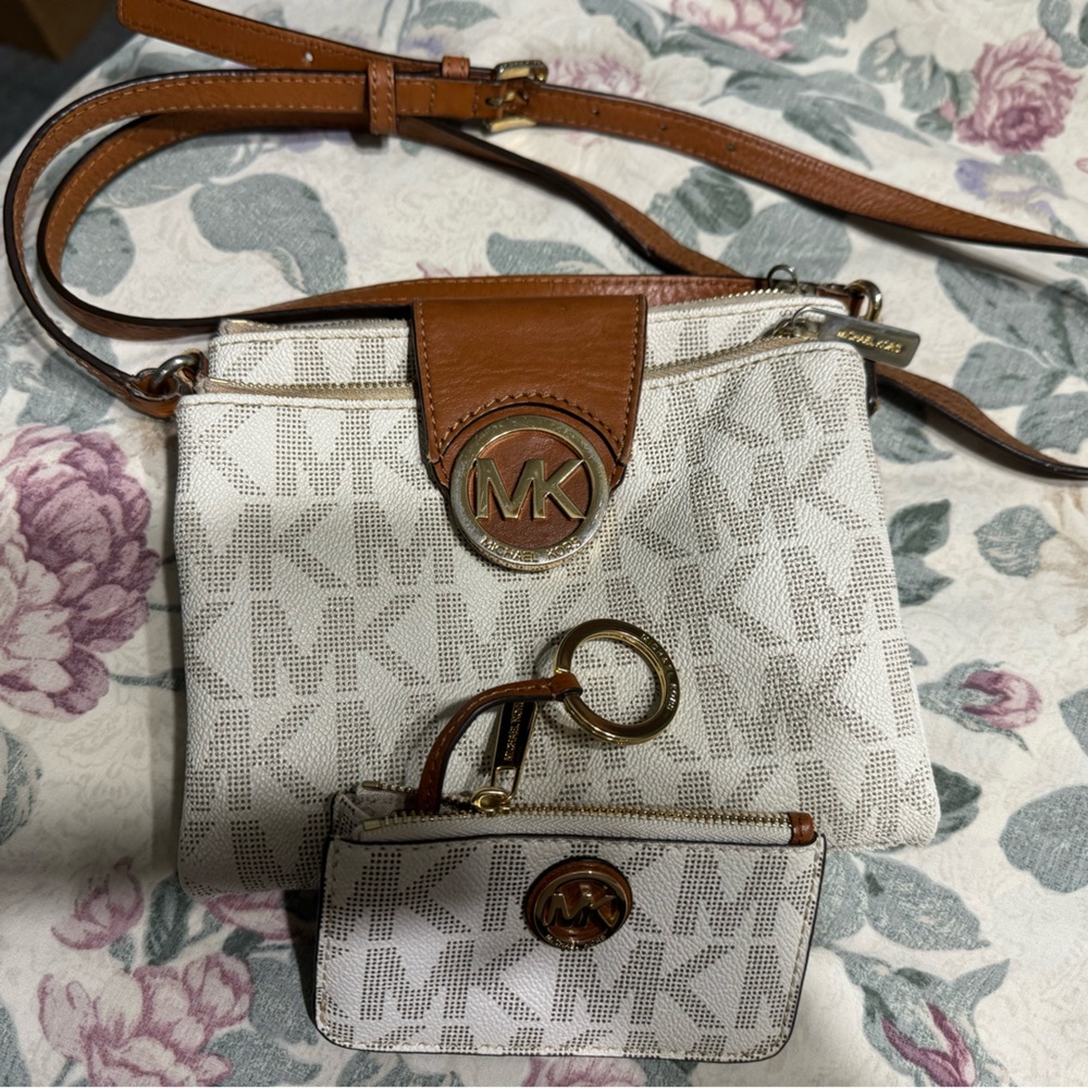 Michael Kors Crossbody
